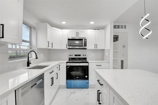 265 E Tuscany E 265, Delray Beach, FL 33446