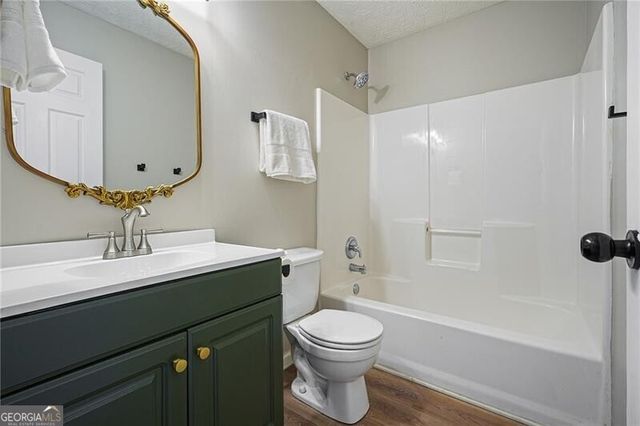 612 River Knoll Court, Woodstock, GA 30188