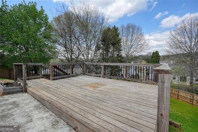 612 River Knoll Court, Woodstock, GA 30188