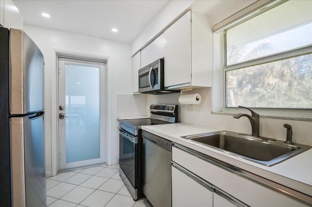 1620 N Ocean Boulevard 106, Pompano Beach, FL 33062