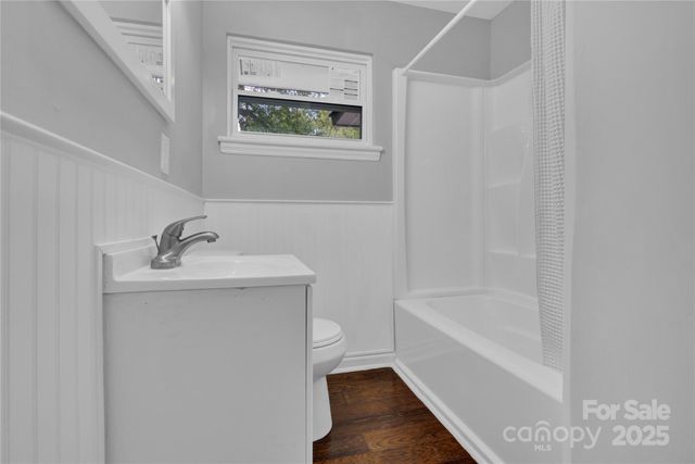 3300 Bonaire Drive, Charlotte, NC 28208