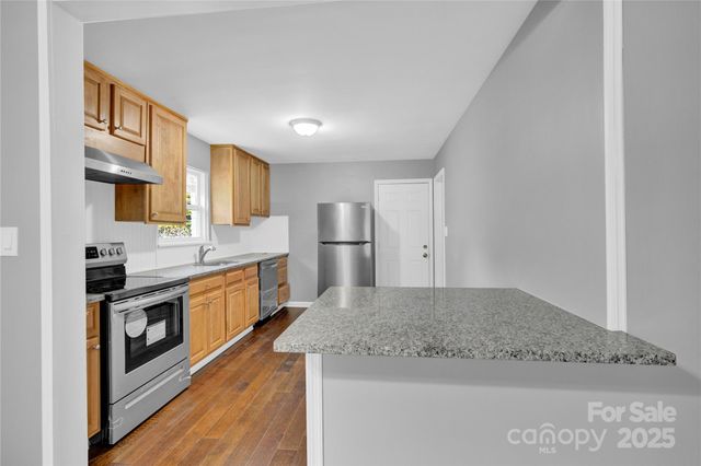 3300 Bonaire Drive, Charlotte, NC 28208