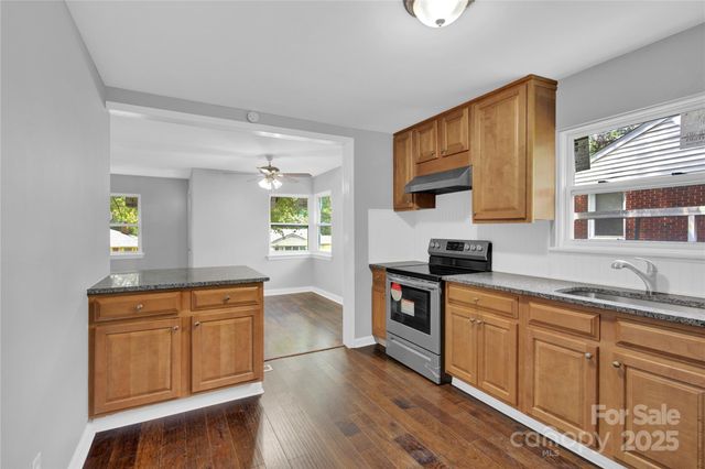 3300 Bonaire Drive, Charlotte, NC 28208