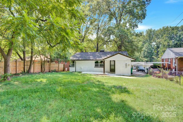 3300 Bonaire Drive, Charlotte, NC 28208