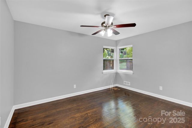 3300 Bonaire Drive, Charlotte, NC 28208