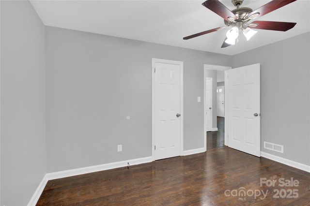 3300 Bonaire Drive, Charlotte, NC 28208