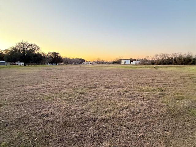 0000 S 1st, Wallis, TX 77485