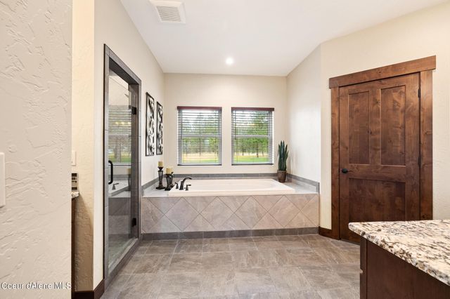 23908 N Citadel Rd, Rathdrum, ID 83858