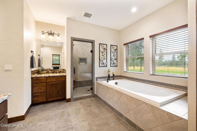 23908 N Citadel Rd, Rathdrum, ID 83858