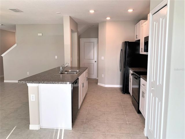 4412 SUMMER SAVORY STREET, Tampa, FL 33619