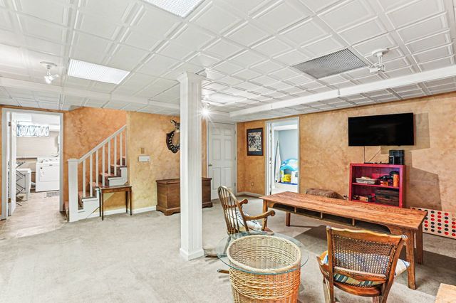 1296 Lawrence Ln, Springfield, TN 37172