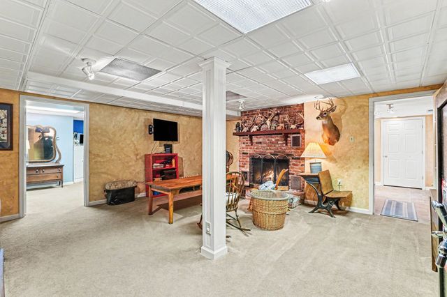 1296 Lawrence Ln, Springfield, TN 37172