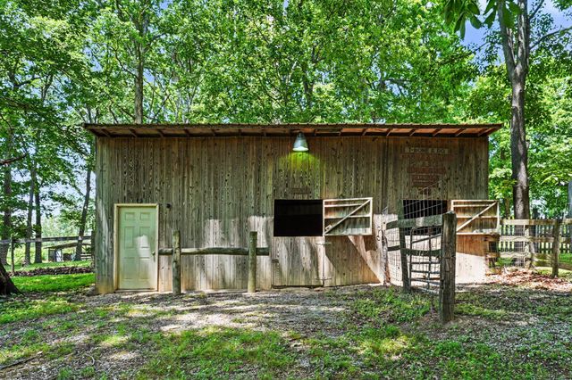 1296 Lawrence Ln, Springfield, TN 37172