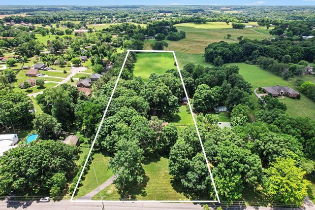 1296 Lawrence Ln, Springfield, TN 37172
