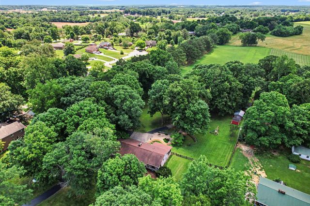1296 Lawrence Ln, Springfield, TN 37172