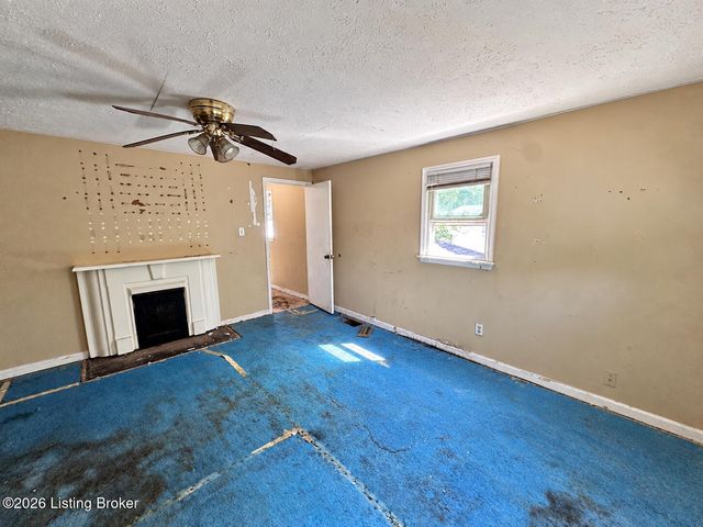 2723 Saint Xavier St, Louisville, KY 40212