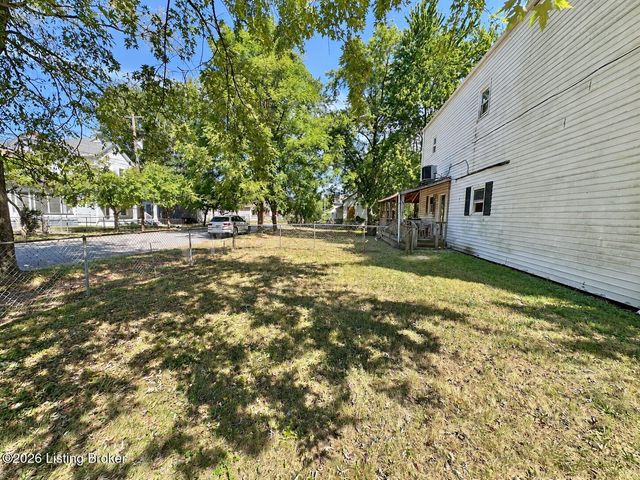 2723 Saint Xavier St, Louisville, KY 40212