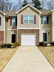 8962 Bradstreet Commons Way, Charlotte, NC 28215