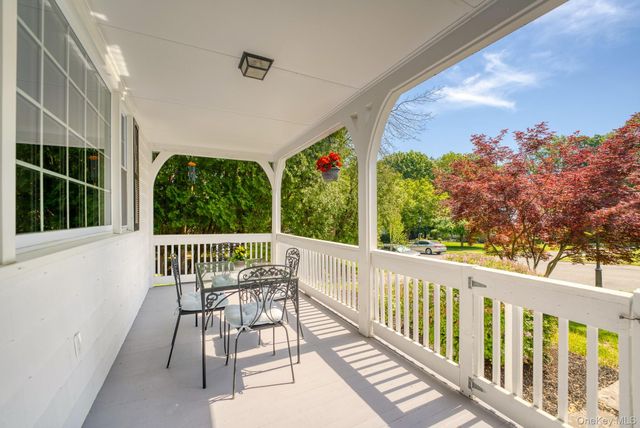 12 Gaskin Road, Poughkeepsie, NY 12601