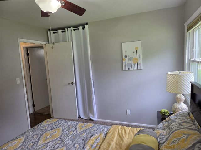 27853 Burmax Park, Dowagiac, MI 49047