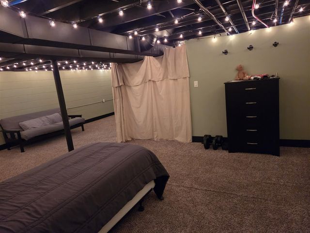 27853 Burmax Park, Dowagiac, MI 49047