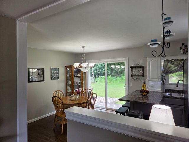 27853 Burmax Park, Dowagiac, MI 49047