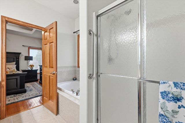 1518 SKYLINE Drive, Council Bluffs, IA 51503