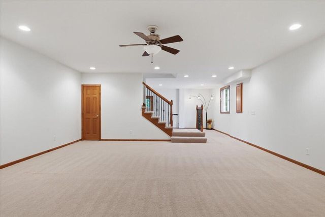 1518 SKYLINE Drive, Council Bluffs, IA 51503