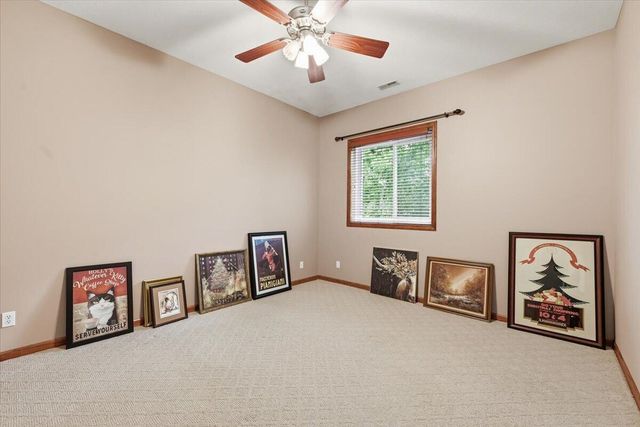1518 SKYLINE Drive, Council Bluffs, IA 51503