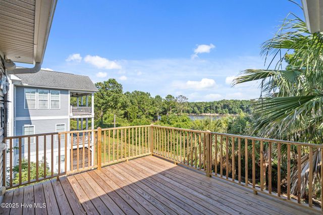 9406 Voyagers Way, Wilmington, NC 28412
