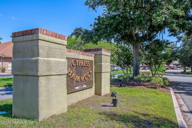 4071 LAURELWOOD Drive, Jacksonville, FL 32257