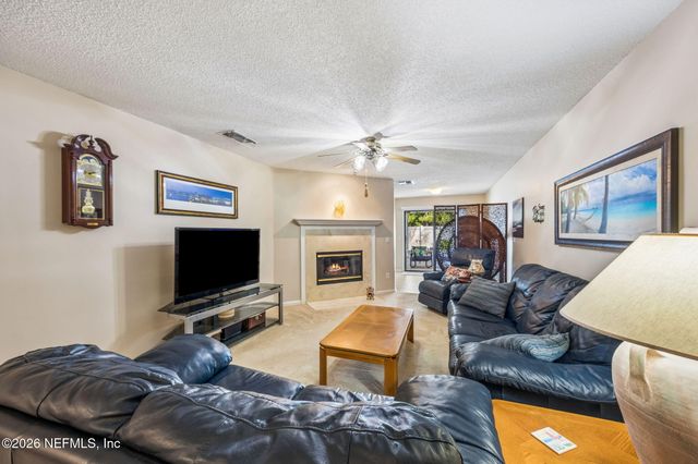 4071 LAURELWOOD Drive, Jacksonville, FL 32257