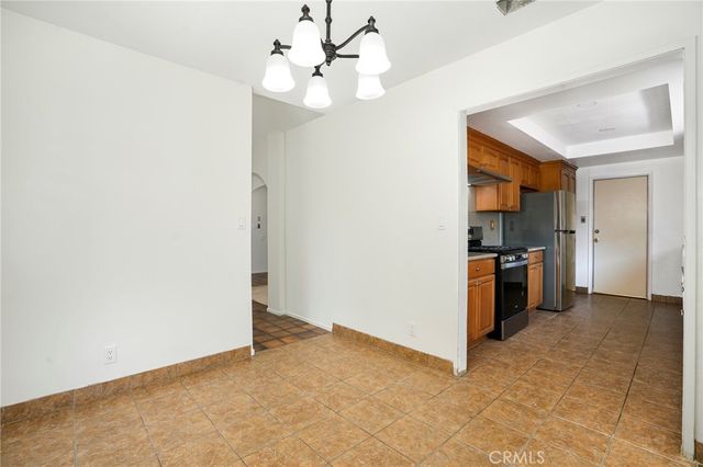 11925 Truro Avenue, Hawthorne, CA 90250