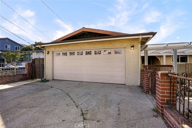 11925 Truro Avenue, Hawthorne, CA 90250