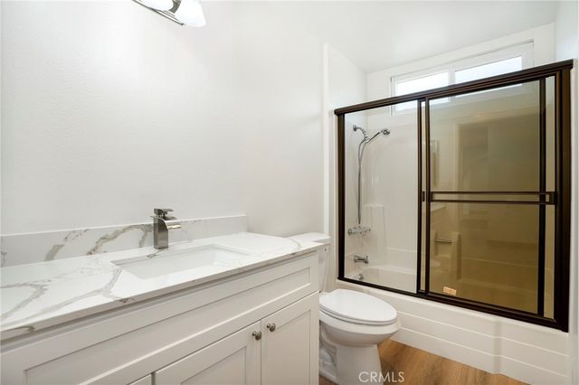 11925 Truro Avenue, Hawthorne, CA 90250