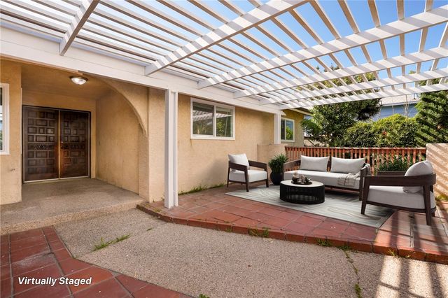11925 Truro Avenue, Hawthorne, CA 90250