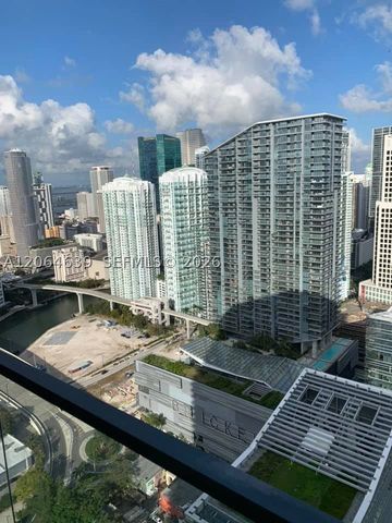 88 SW 7th St 3805, Miami, FL 33130