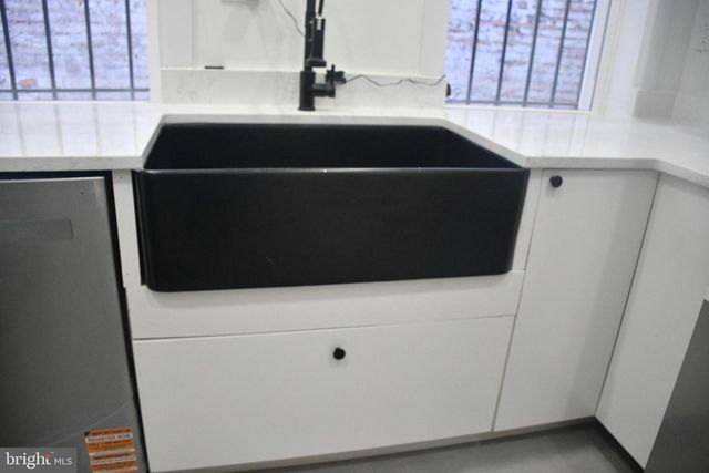 1811 W LOMBARD ST, Baltimore, MD 21223