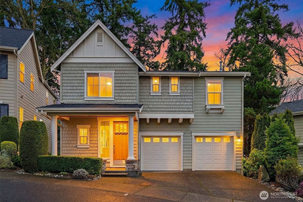 1717 100th Avenue NE, Bellevue, WA 98004