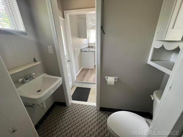 10 Shiawassee Circle, Mount Clemens, MI 48043