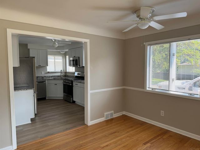 10 Shiawassee Circle, Mount Clemens, MI 48043