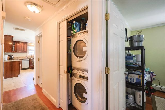 6 Scott Lane, Bristol, RI 02809