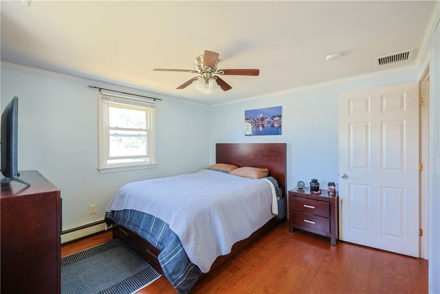 6 Scott Lane, Bristol, RI 02809