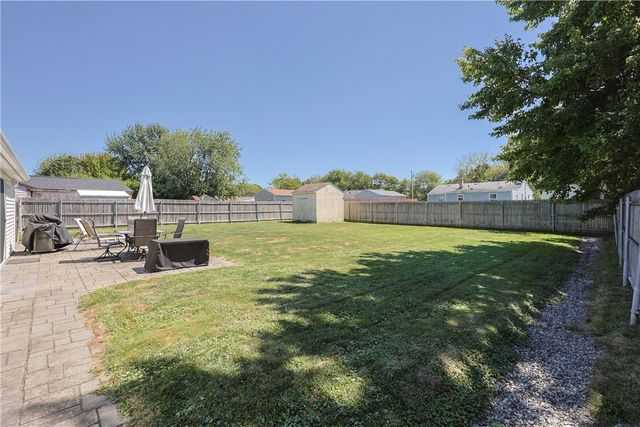 6 Scott Lane, Bristol, RI 02809