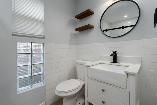 1472 S Champion Avenue, Columbus, OH 43207