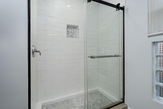 1472 S Champion Avenue, Columbus, OH 43207