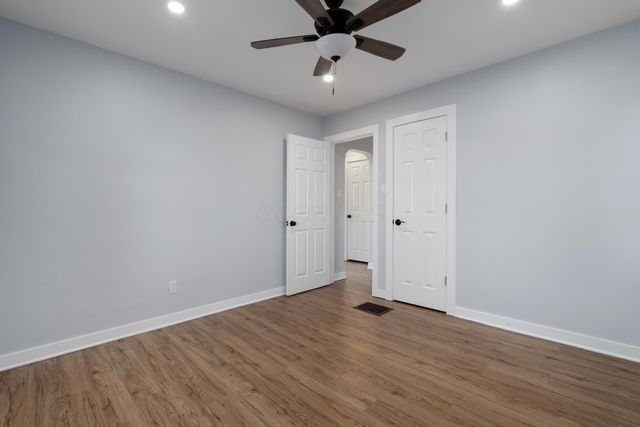 1472 S Champion Avenue, Columbus, OH 43207