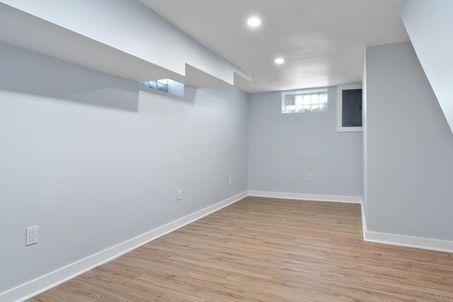 1472 S Champion Avenue, Columbus, OH 43207