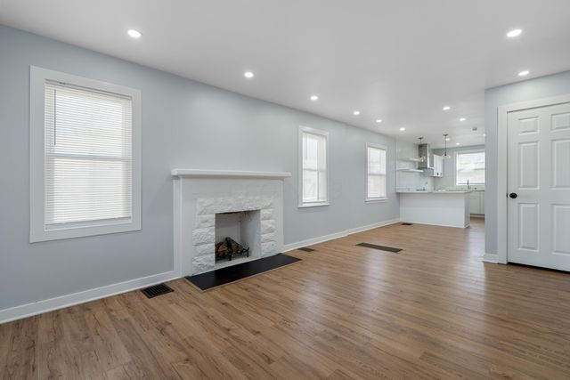 1472 S Champion Avenue, Columbus, OH 43207