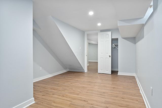 1472 S Champion Avenue, Columbus, OH 43207